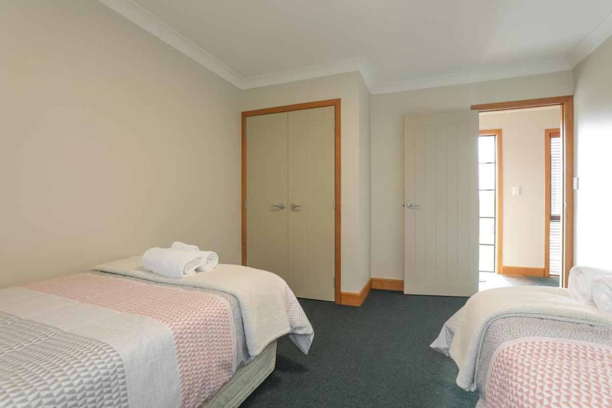 Mountain Bike Vacation Villa Rotorua Exterior photo